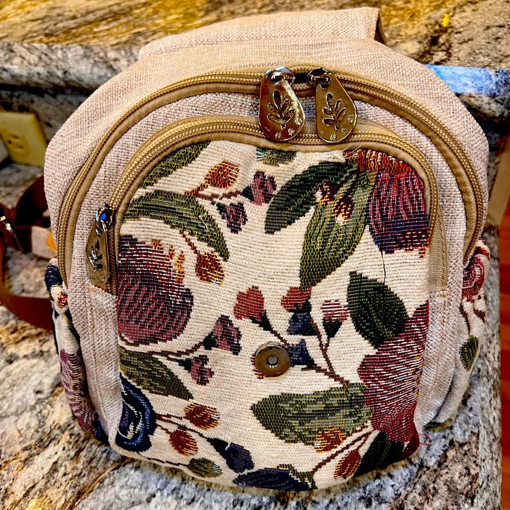Floral Embroidered Beige Backpack - Picture 2 of 5